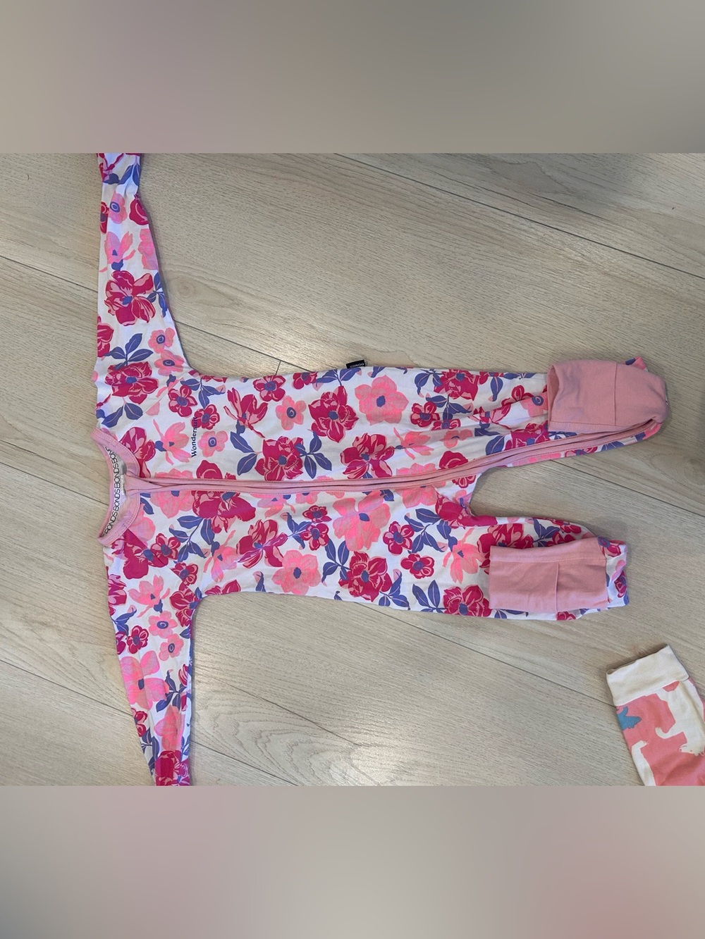 Bonds Size 2 18-24 months Floral double Zip Pyjamas Like New